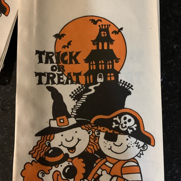 Vintage Halloween 10 pc. Treat bags. Trick or Treat. Paper bag ephemera. #hallow - Picture 2 of 6